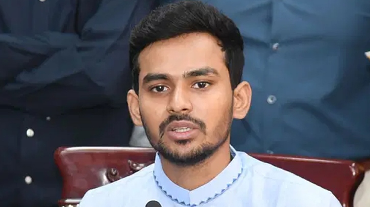 রাজনৈতিক কর্মকাণ্ডকে মব বলা যাবে না: উপদেষ্টা আসিফ মাহমুদ